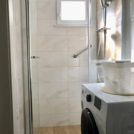 Blue Moon Split- Free Parking