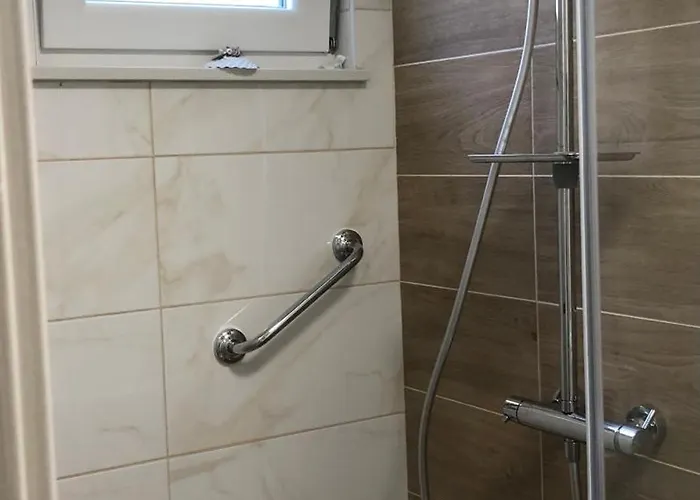 Blue Moon Split- Free Parking